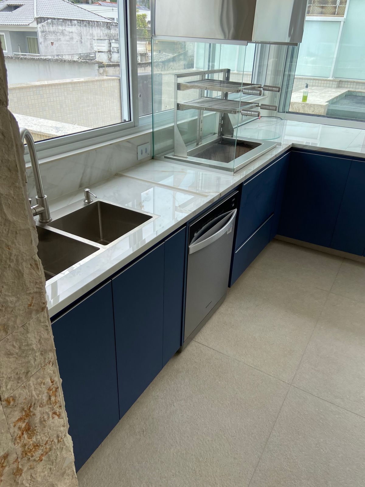 Cozinha Residencial em mármore e granito — Marmoraria Casanova RJ